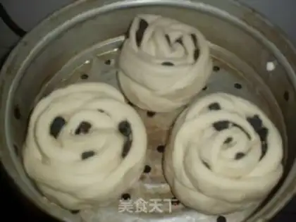 Make Rose steamed buns step 7