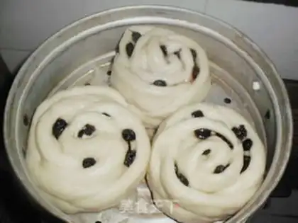 Make Rose steamed buns step 8