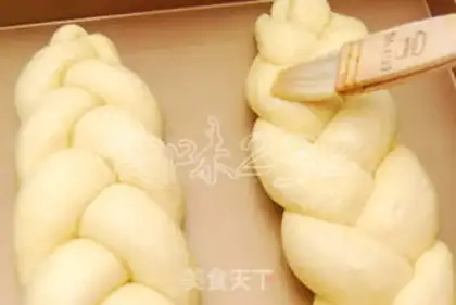 Make cream braid bread step 11