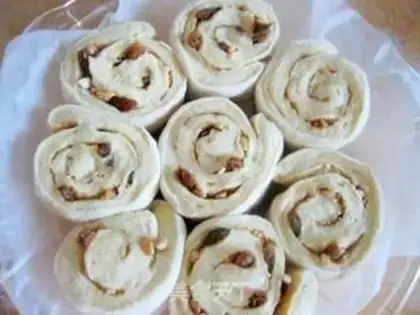 Make coffee roll step 11