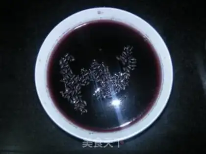 Make Sanhong Blood-replenishing Cake step 1