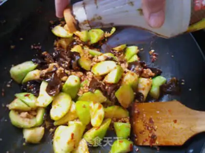 Make Fish-flavored long melon step 16