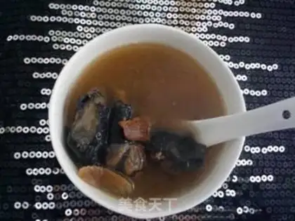 Make Red dates and black chicken soup step 4
