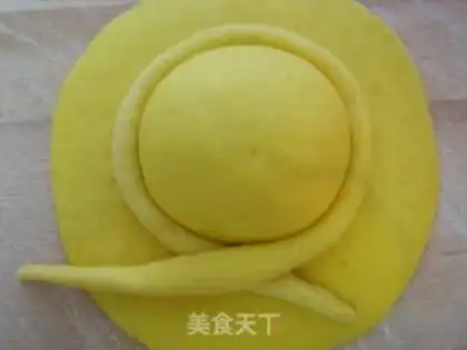 Make Pumpkin milk scented straw hat steamed buns step 16