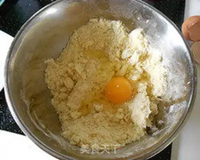 Make Caramel macaroons step 2