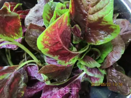 Make Steamed amaranth step 0