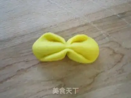 Make Pumpkin milk scented straw hat steamed buns step 20
