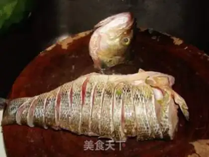 Make steamed bass step 1
