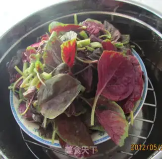 Make Steamed amaranth step 2