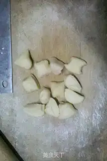 Make Steamed dumplings with mushroom and pork step 2
