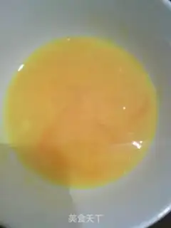 Make stir-fried steamed buns with tomato sauce and oil residue step 2