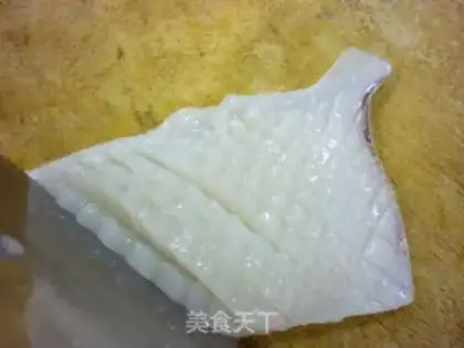 Make Sauce fried cuttlefish flower step 6