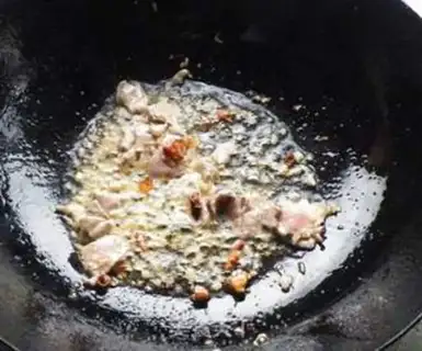 Make stir-fried pork with onions step 4