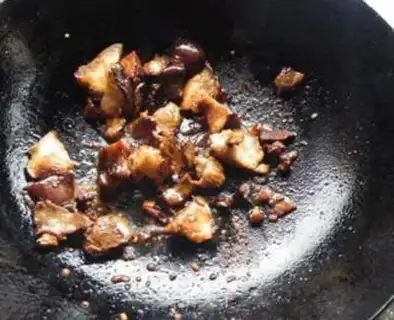 Make stir-fried pork with onions step 5
