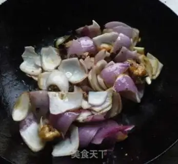 Make stir-fried pork with onions step 6