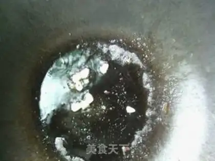 Make Fried rice with steamed buns wrapped in eggs step 5