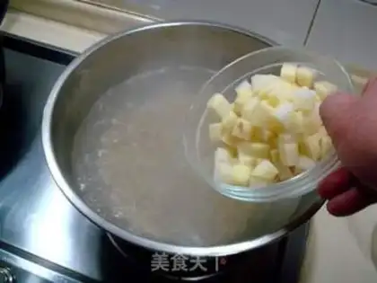 Make Seafood, fruit and vegetable pasta salad step 2