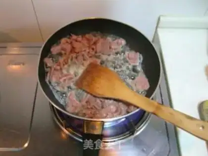 Make Hangzhou pepper beef tenderloin step 3