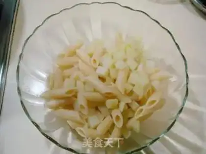 Make Seafood, fruit and vegetable pasta salad step 3