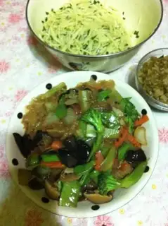 Make Lotus pond stir-fried step 9
