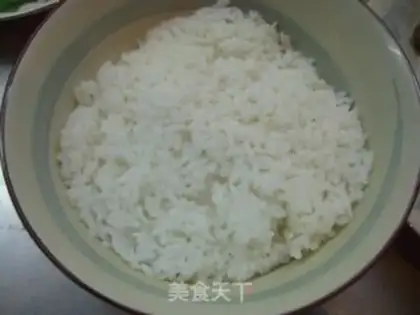 Make Korean-style bibimbap step 6