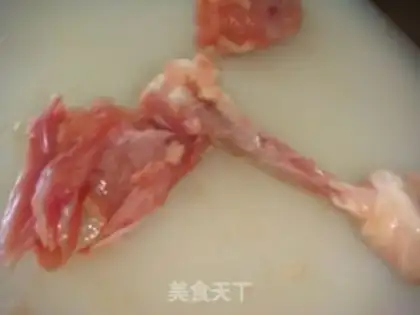 Make Pan-fried chicken legs step 1
