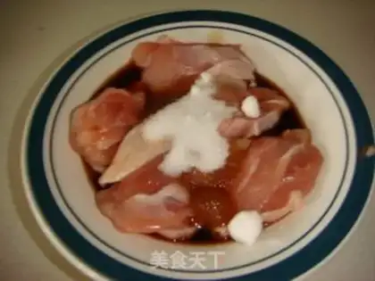 Make Pan-fried chicken legs step 2