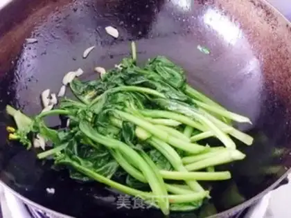 Make Garlic and cabbage heart step 4