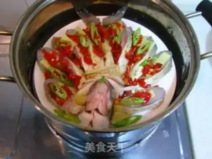 Make Chop pepper peacock opening screen fish step 9