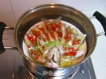 Make Chop pepper peacock opening screen fish step 11