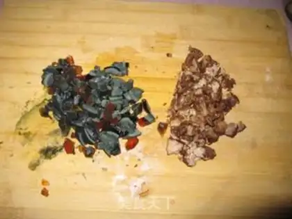 Make congee with pork and century step 3