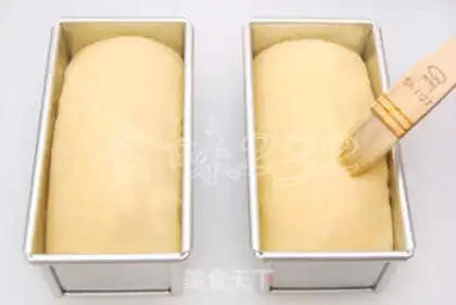 Make Two-color sweet potato toast step 11