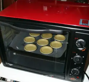 Make Portuguese egg tarts step 4