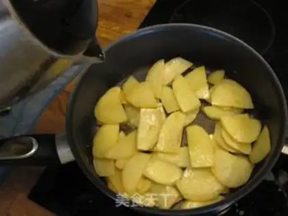 Make Garlic potato chips step 5