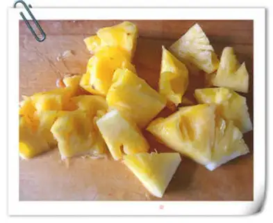 Make Loquat pineapple water step 2