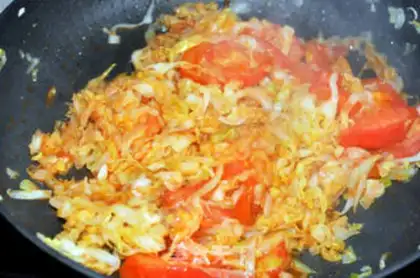 Make Scrambled cabbage with tomato and egg step 9