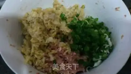 Make Pickled pork steamed buns step 11