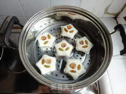 Make Purple Rose Mantou step 14