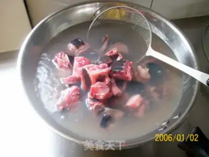 Make Fresh and spicy ray fish casserole with onions and garlic step 5