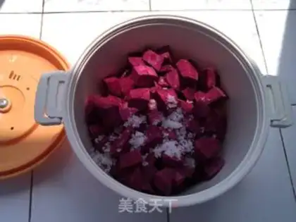 Make Purple potato pumpkin cake step 3