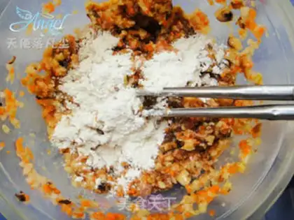 Make Steamed meat pie with relaxed bear step 4