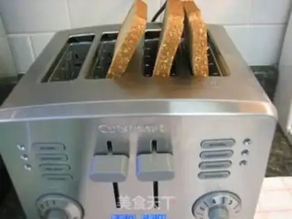 Make turkey bacon sandwich step 6