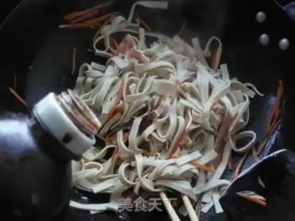 Make Stir fry thousands of shredded silk step 6