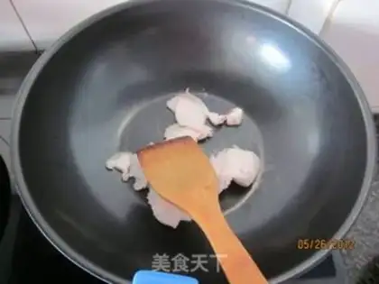 Make Potato chips with abalone sauce step 1