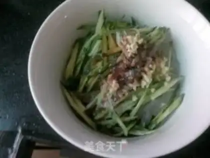Make Cucumber mixed cold noodles step 7