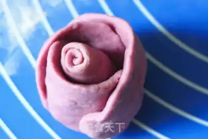 Make Purple Rose Mantou step 21