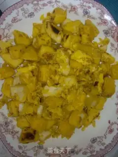 Make Fried steamed buns with eggs step 0