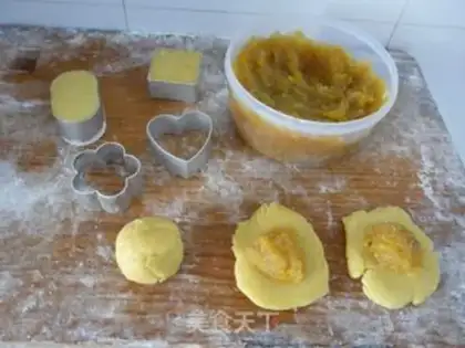 Make pineapple cake step 5