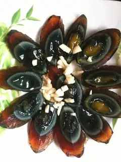 Make Chop pepper mixed with preserved egg step 5
