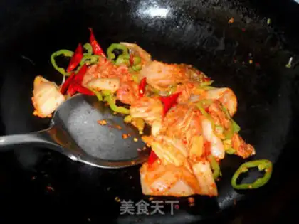 Make Korean spicy cabbage and tofu soup step 4
